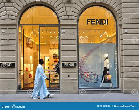 cosa e fendi|is fendi an italian brand.